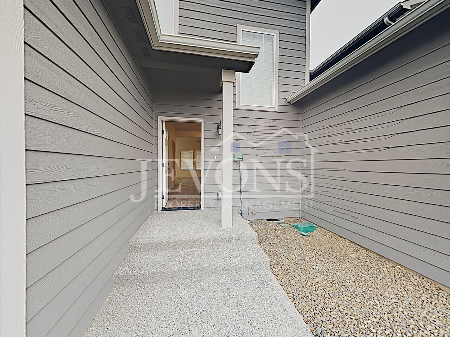 Yakima Apartment: 708 N 29th Ave