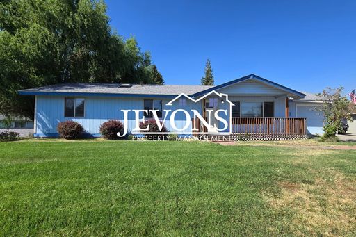 Coming soon! Spacious 4-Bed, 2.5-Bath Home with 1-Car Garage & Central Heat/Air – Yakima – photo 1