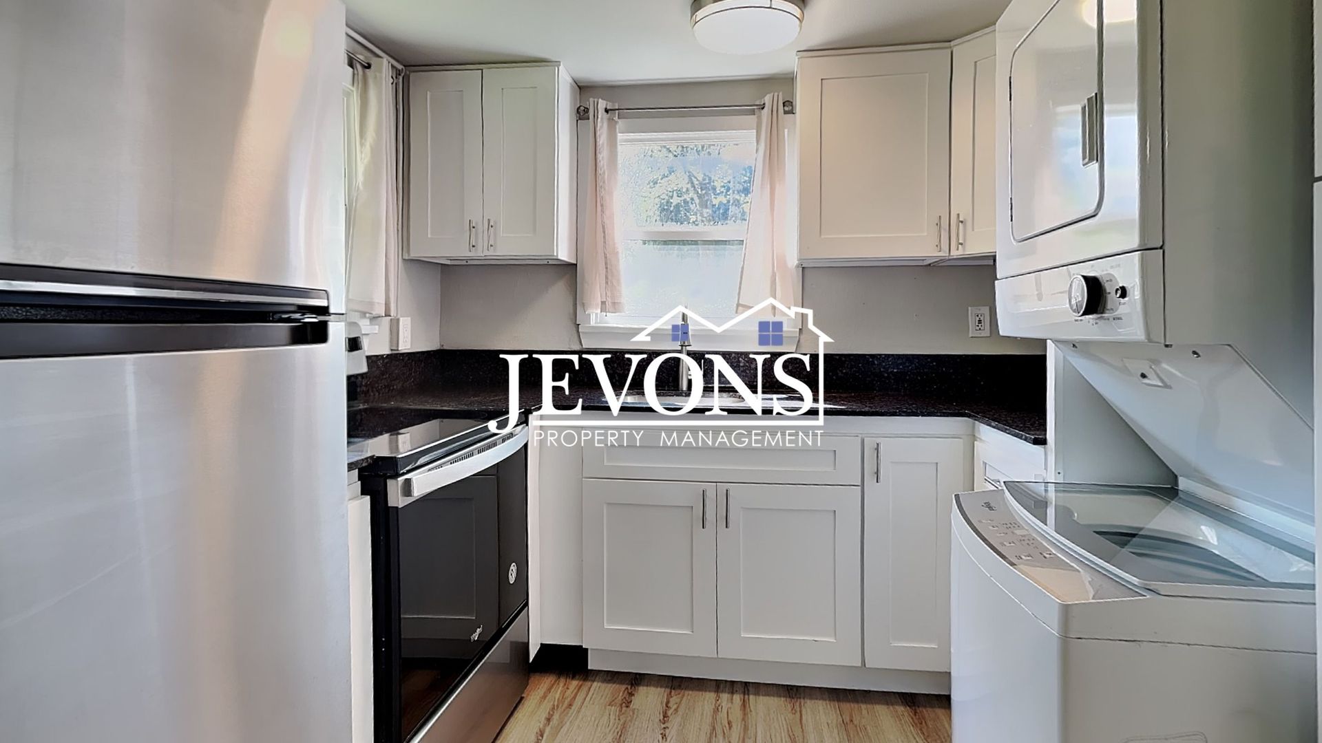 Bremerton Apartment: 107 Sunnyhill Rd W