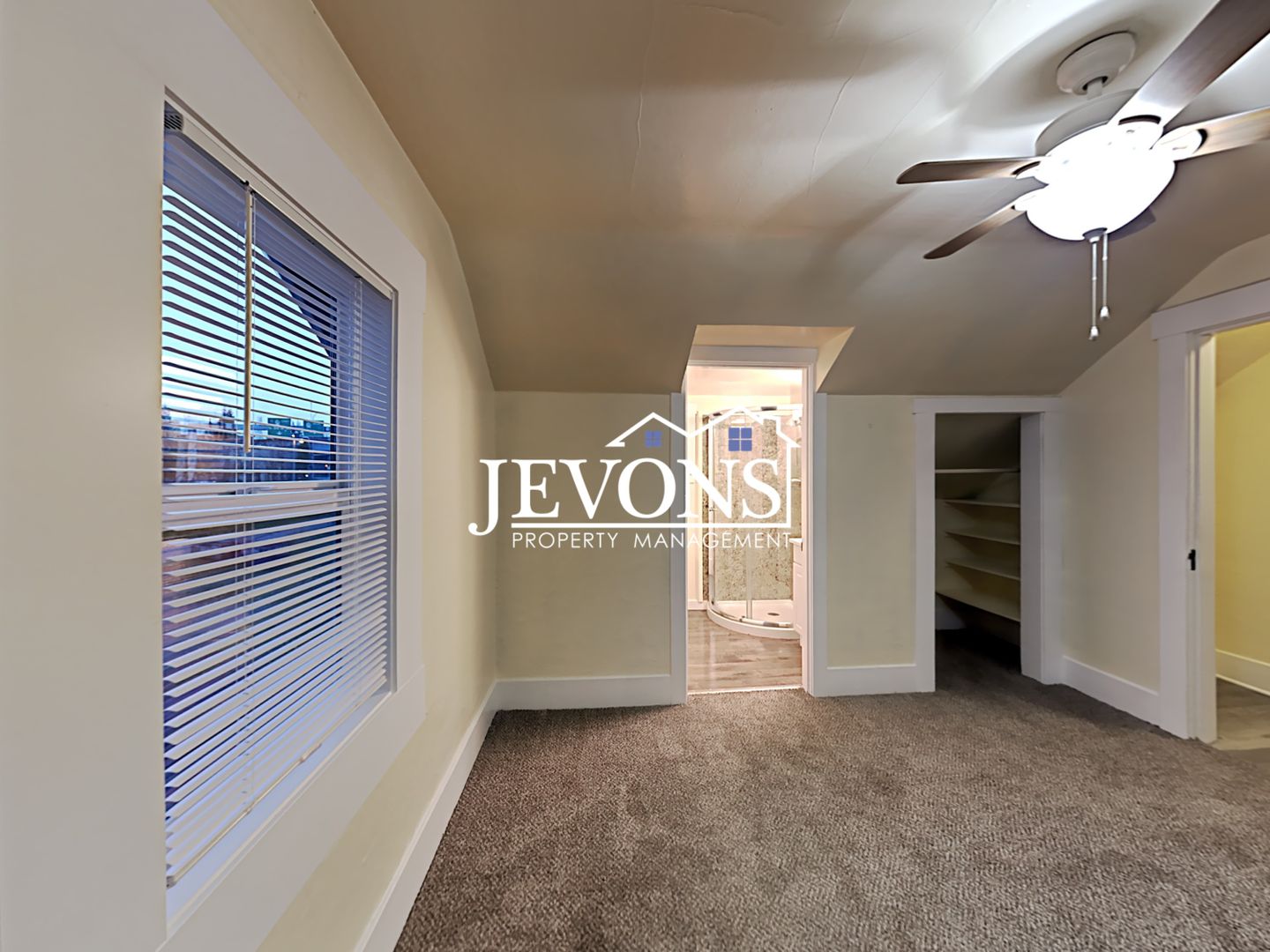 118 D St SW 15 of 20