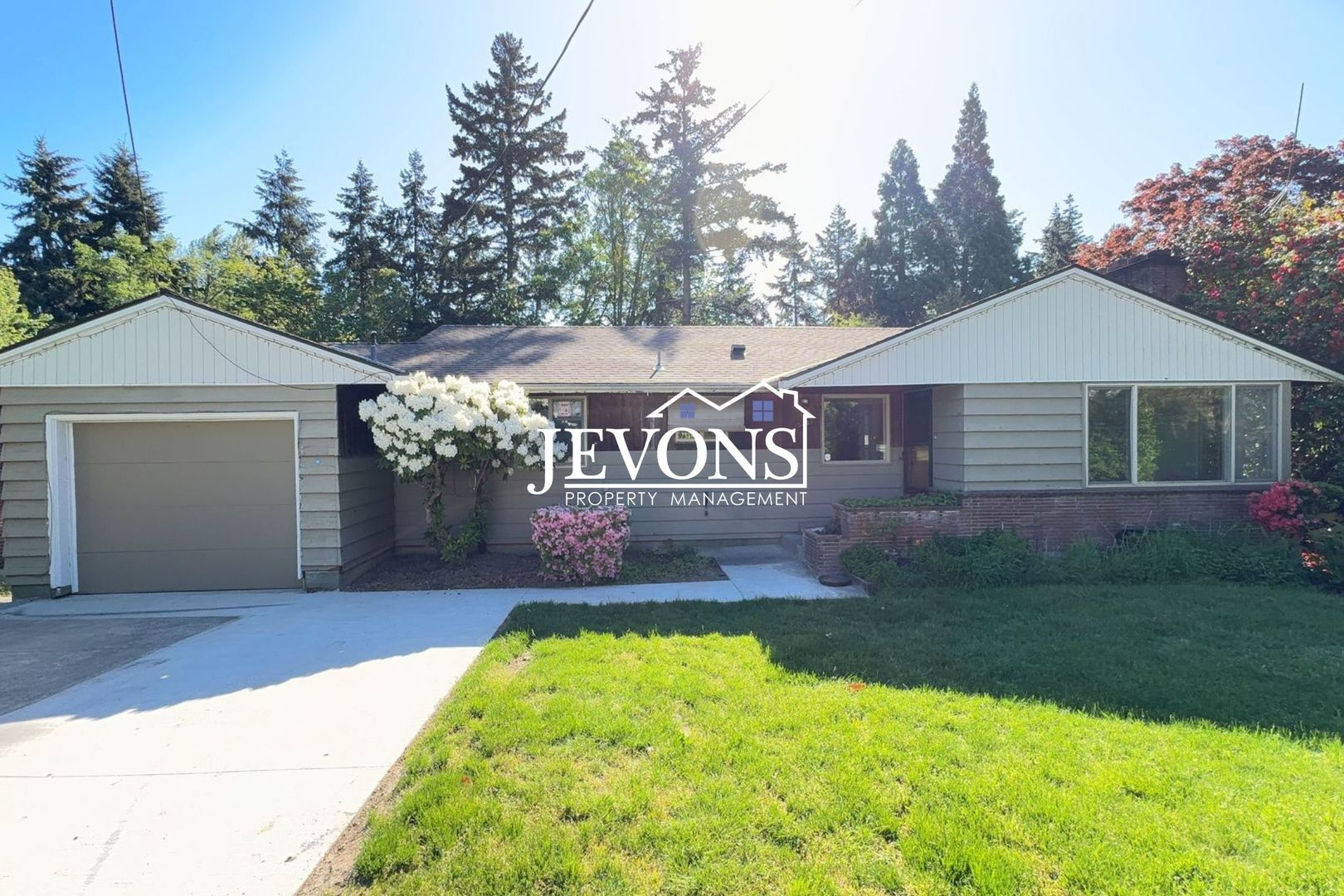 SeaTac House: 15242 29th Ave S