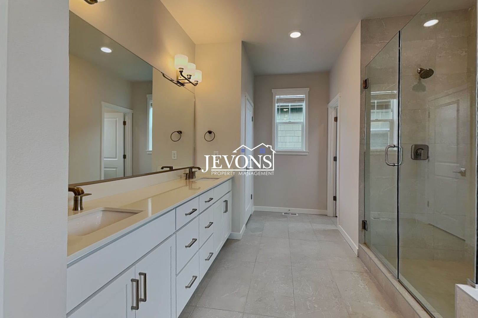 1703 14th Pl NE 34 of 43