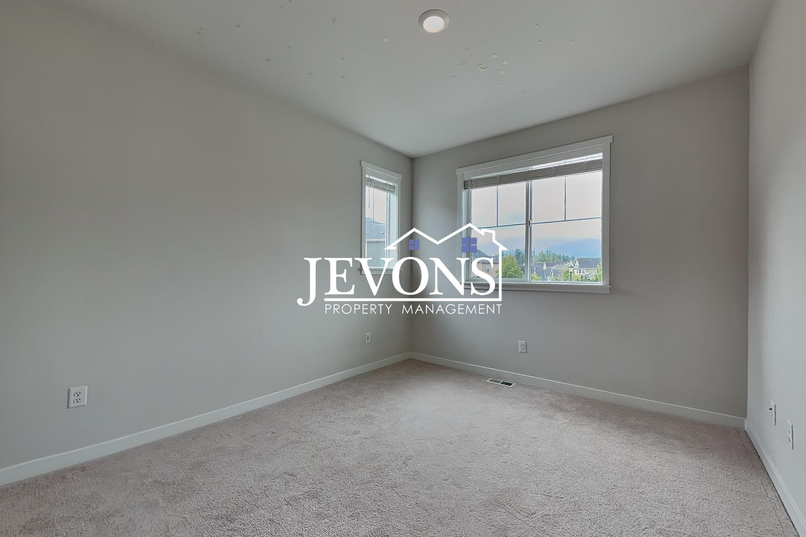 1703 14th Pl NE 38 of 43