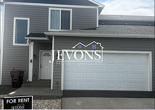 Coming Soon: Spacious 3BD/3BA Home in Gated Yakima Community w/ 2-Car Garage – photo 1