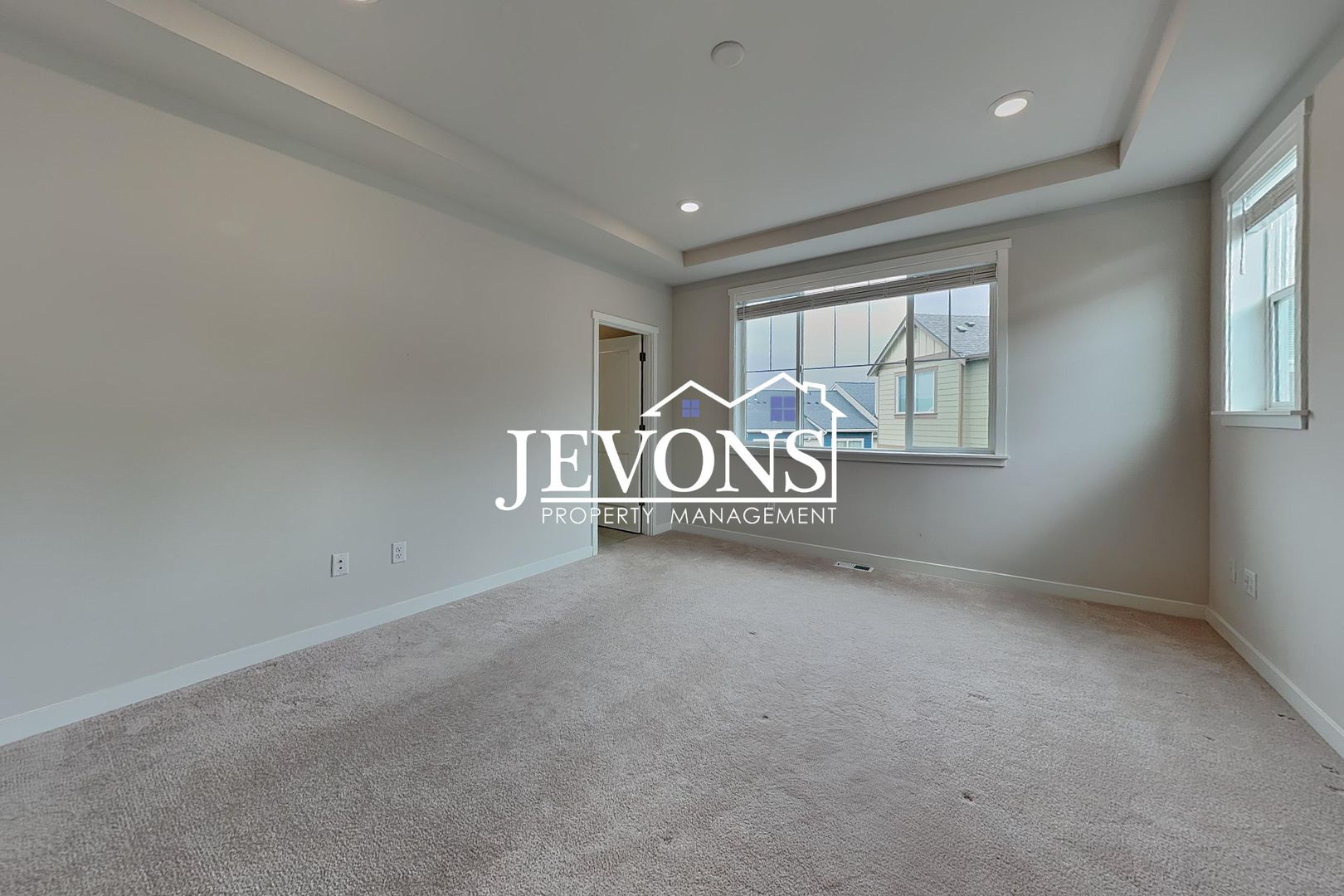 1703 14th Pl NE 37 of 43