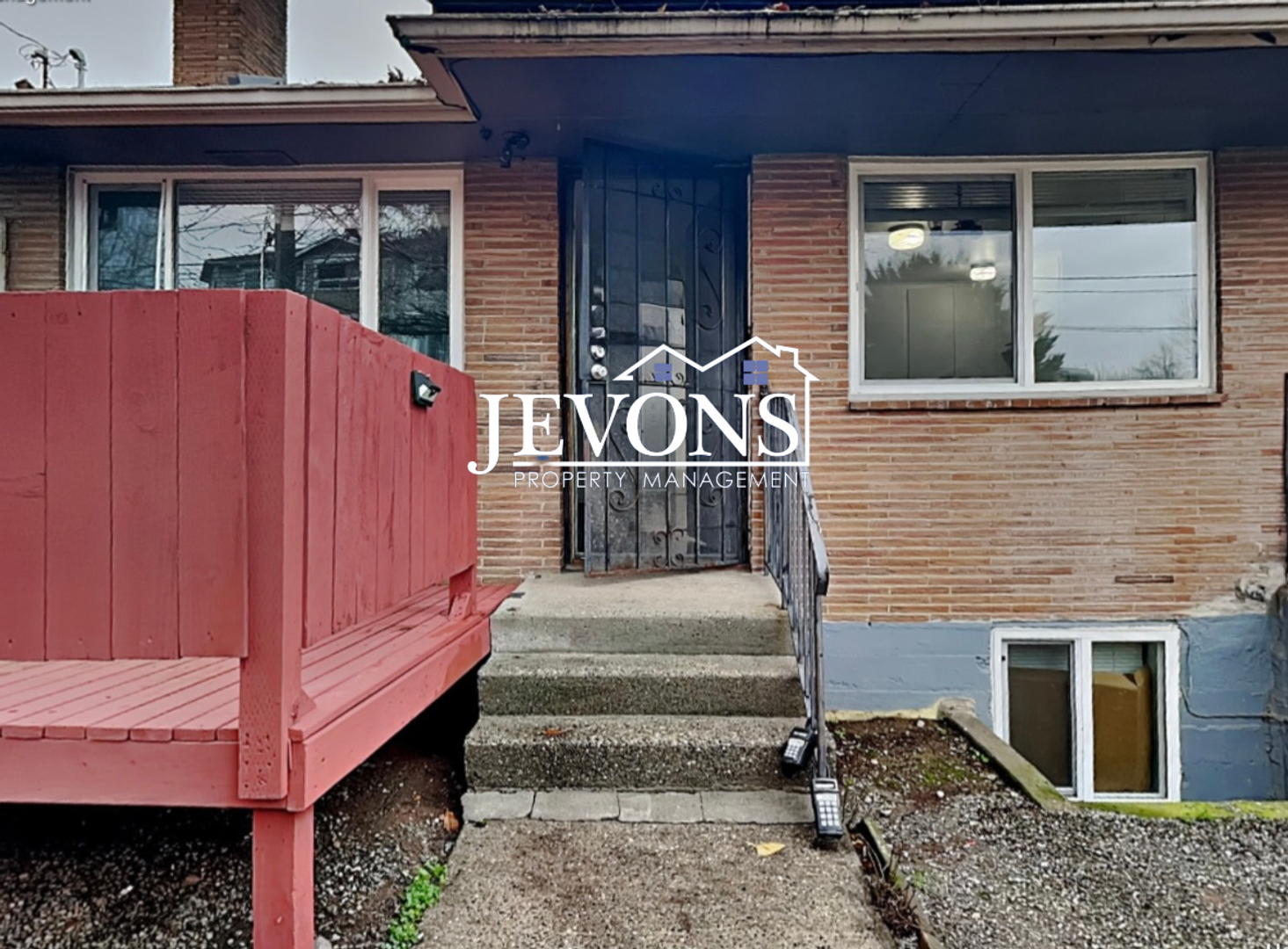 Seattle Apartment: 8330 Wabash Ave S