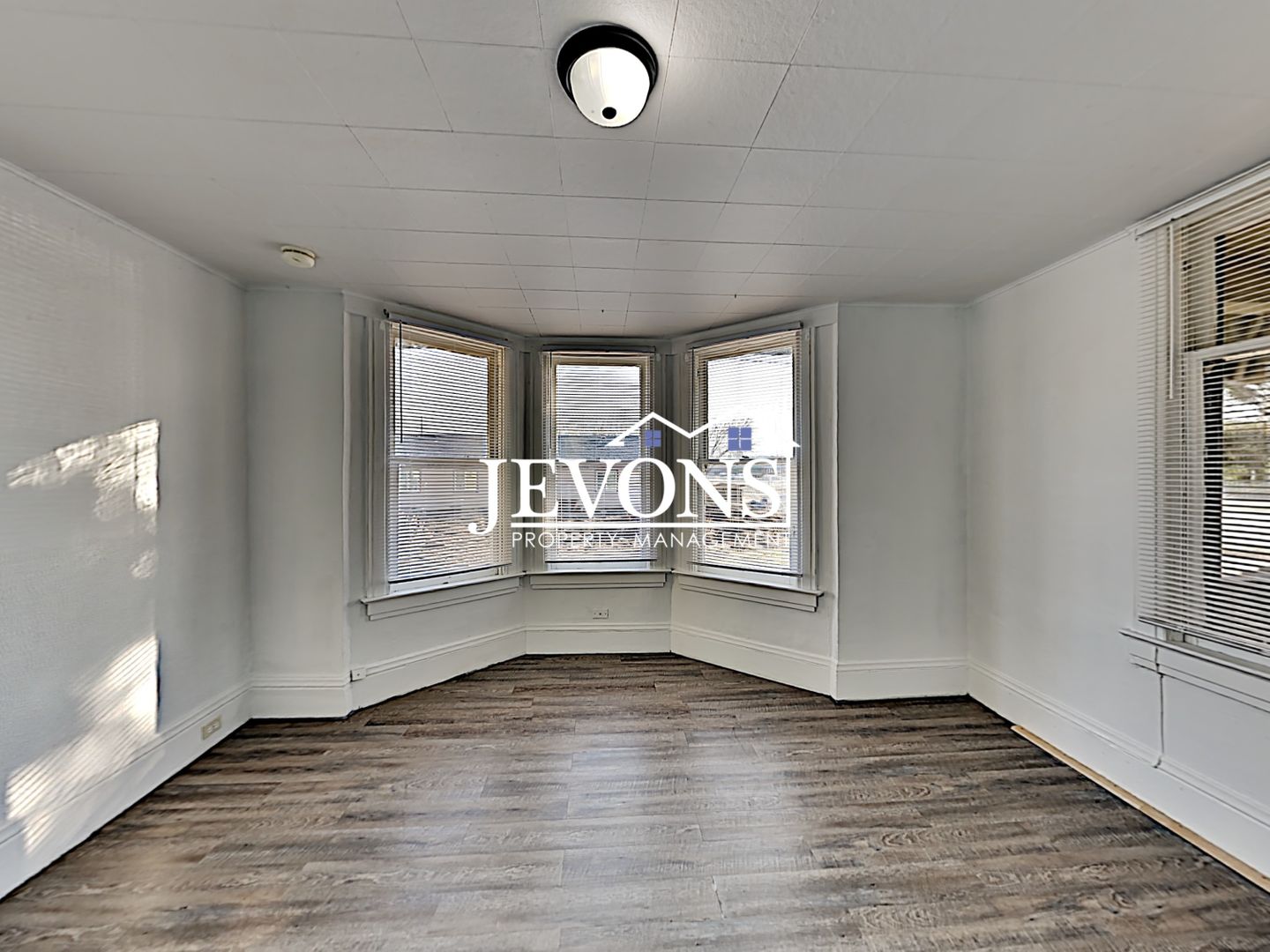 511 N 2nd St 2 of 18