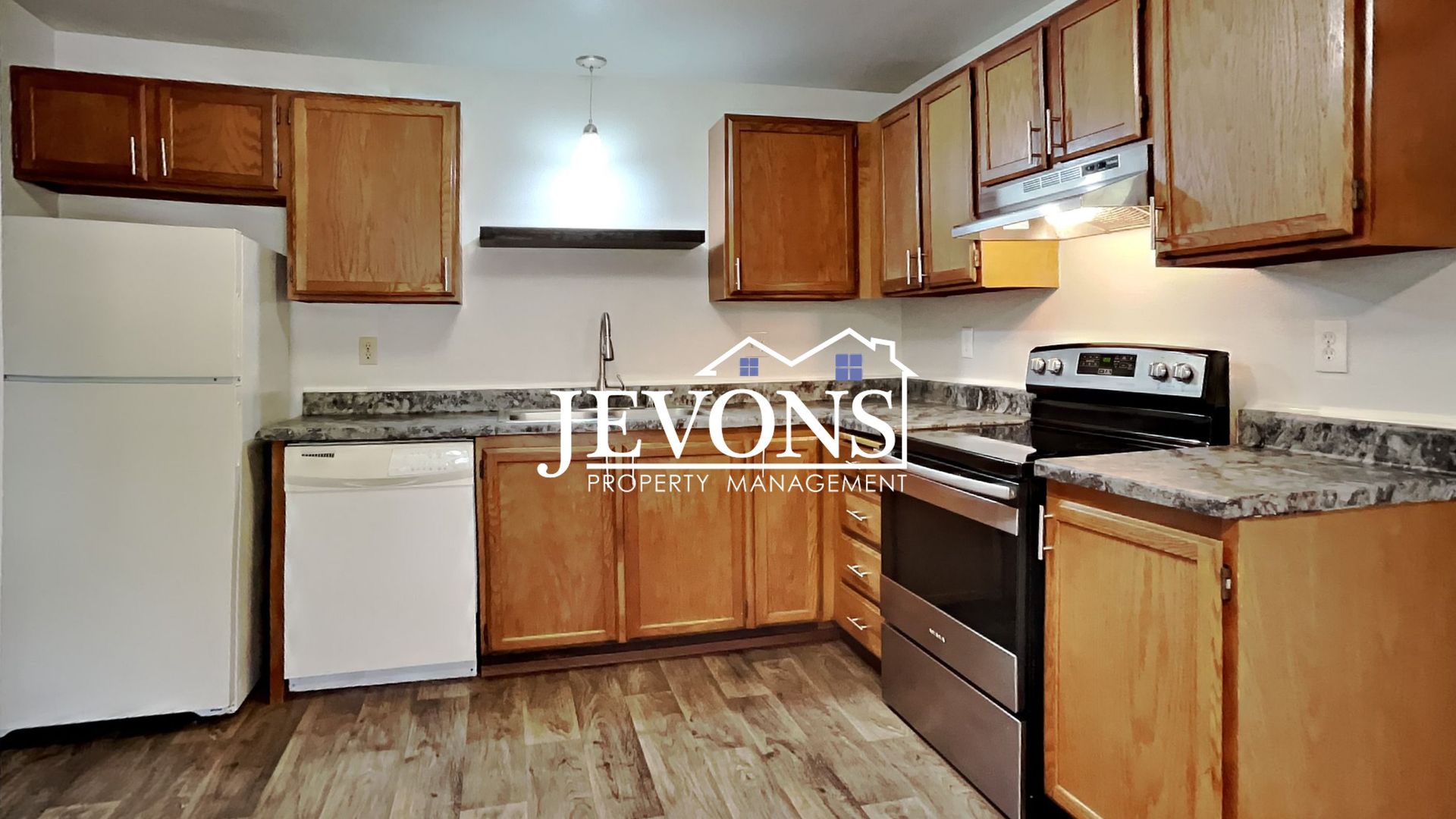 Tacoma Apartment: 5017 S Orchard St