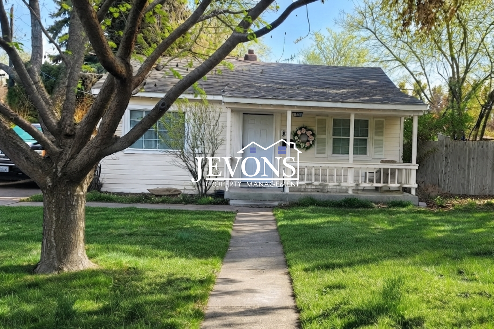Yakima House: 511 N 26th Ave