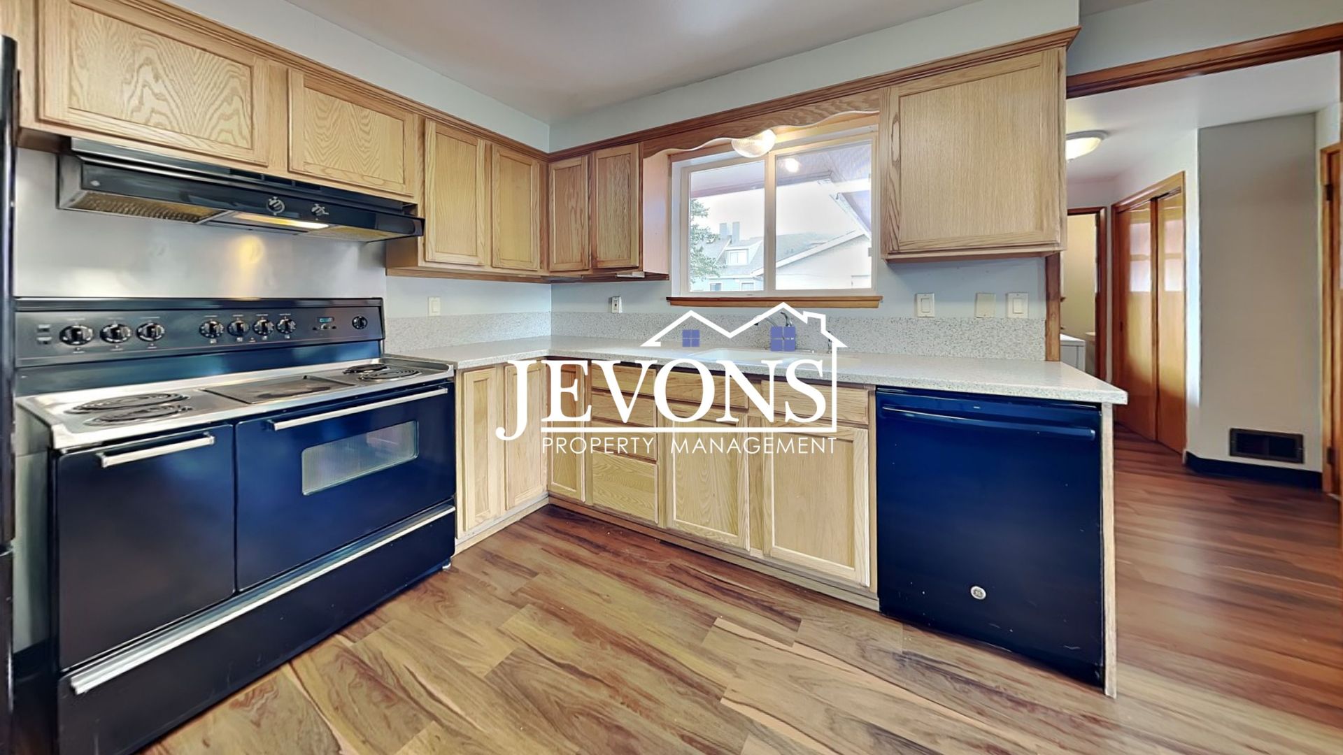 223 S 79th St 7 of 12