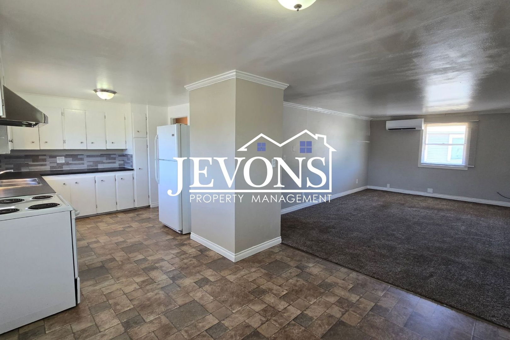 Selah Apartment: 708 W Home Ave