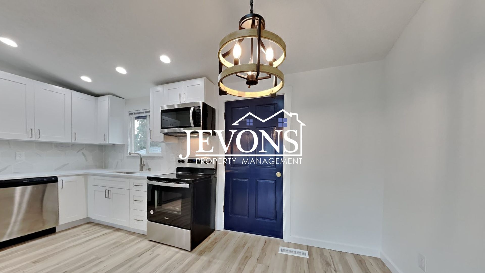 6114 N 49th St 4 of 32
