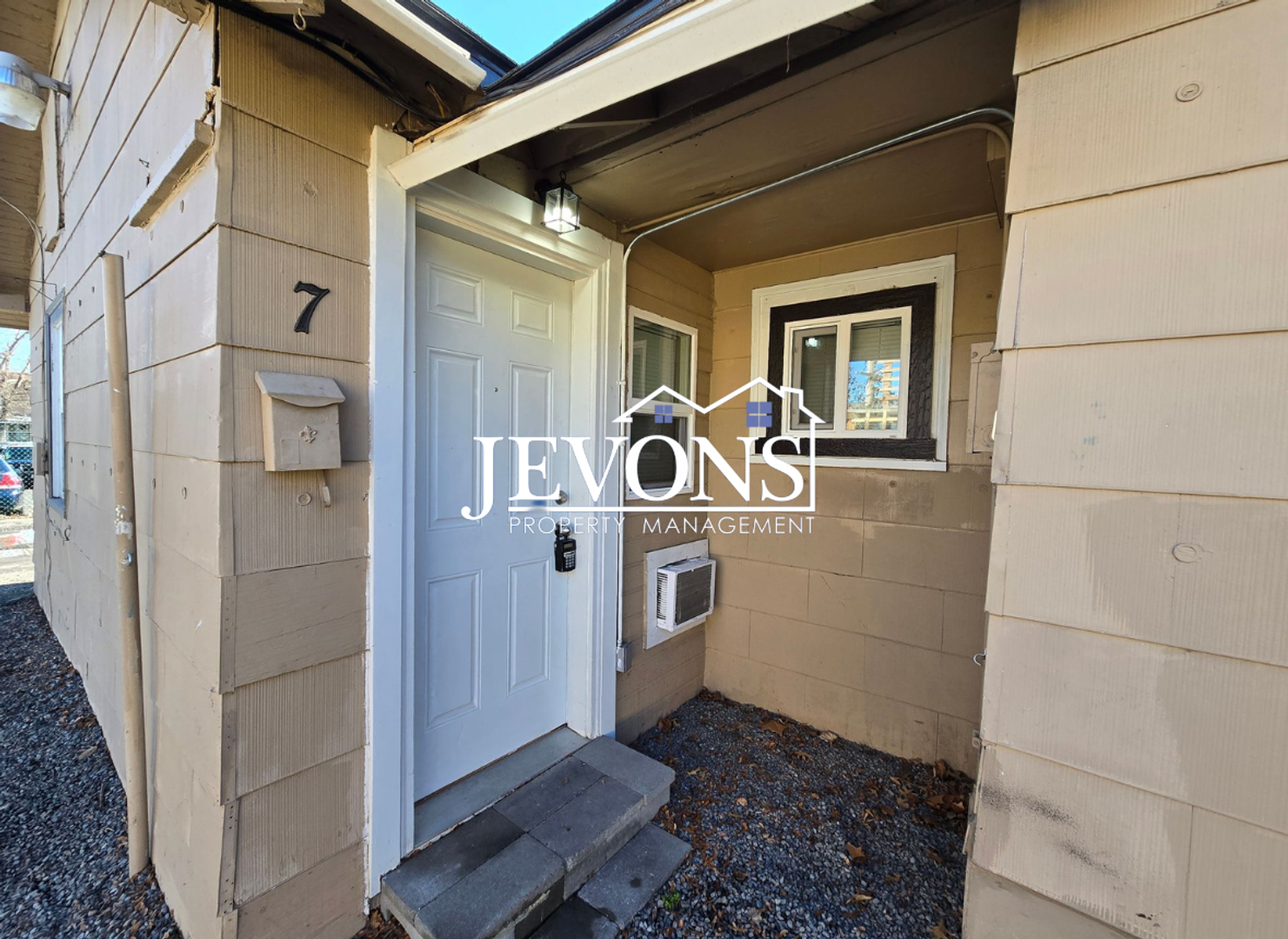 Yakima Apartment: 303 S 2nd St