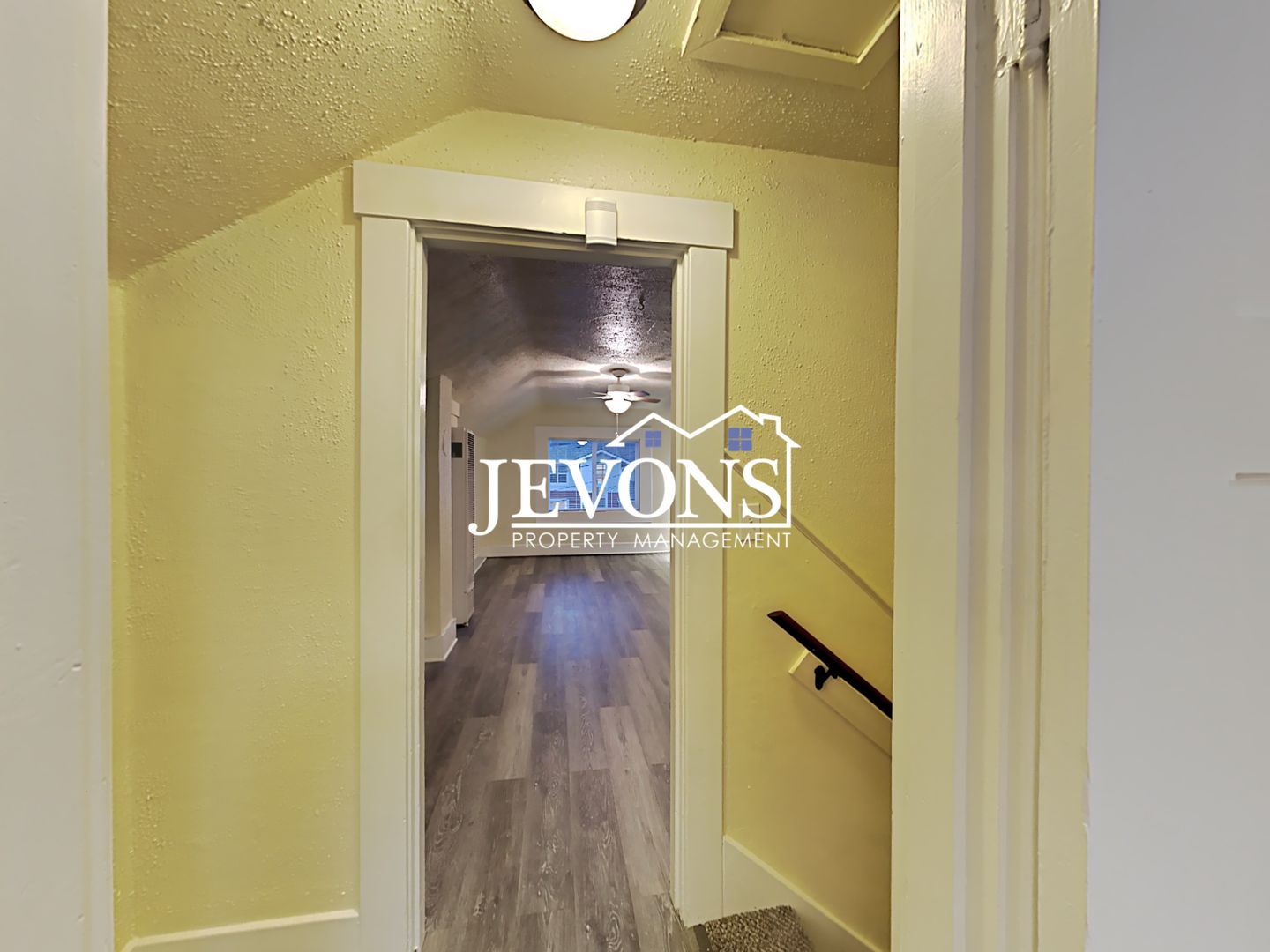 118 D St SW 16 of 20