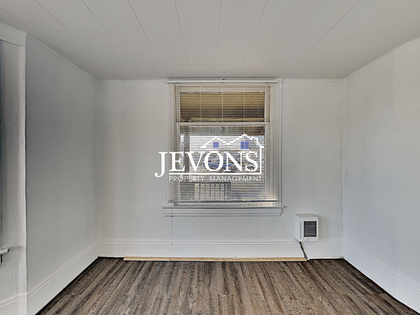 511 N 2nd St 7 of 18