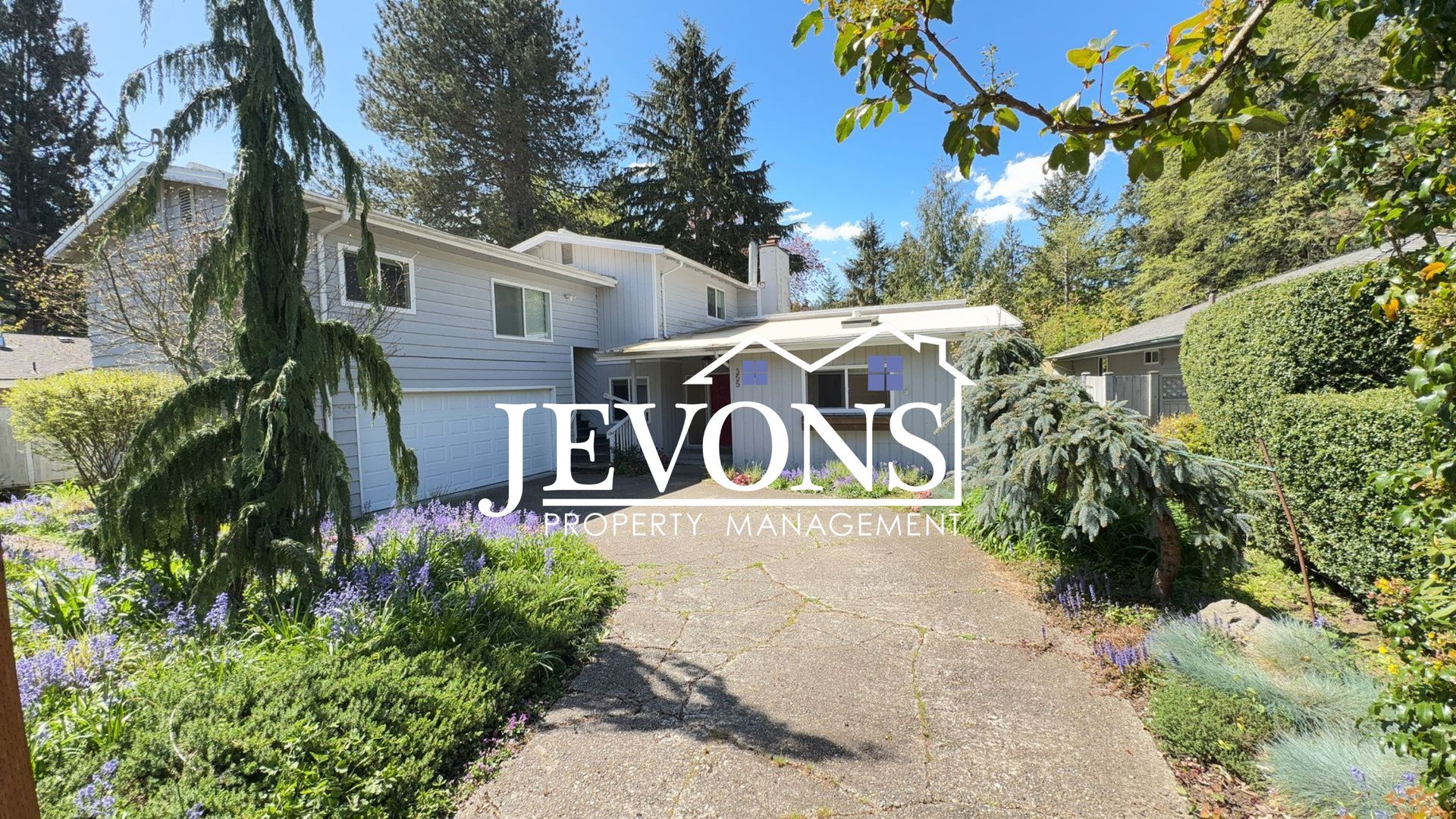 Issaquah Apartment: 355 1st Ave NW