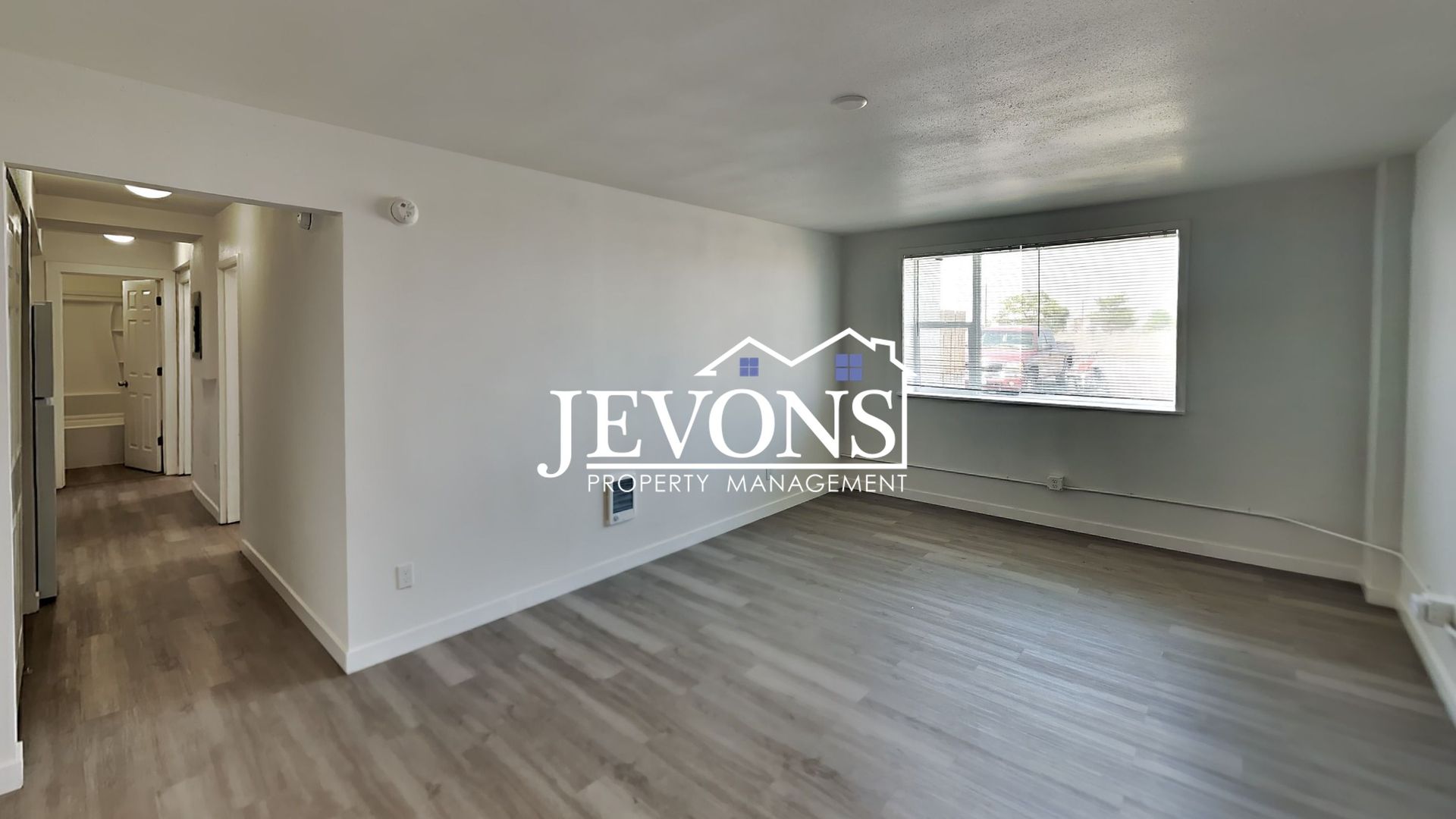 Moses Lake Apartment: 6379 Arnold Dr NE