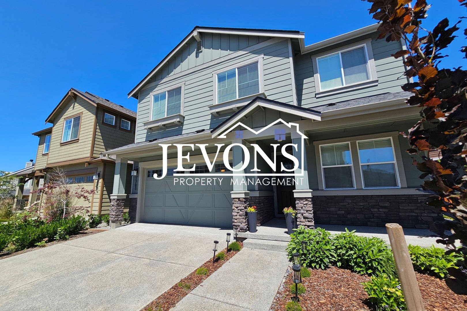 Issaquah House: 1703 14th Pl NE