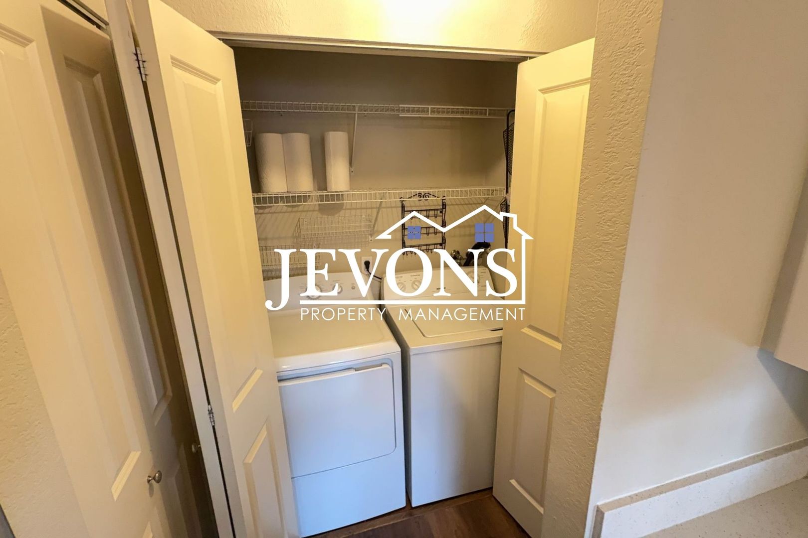 Laundry room at 11809 100th Ave NE B203
