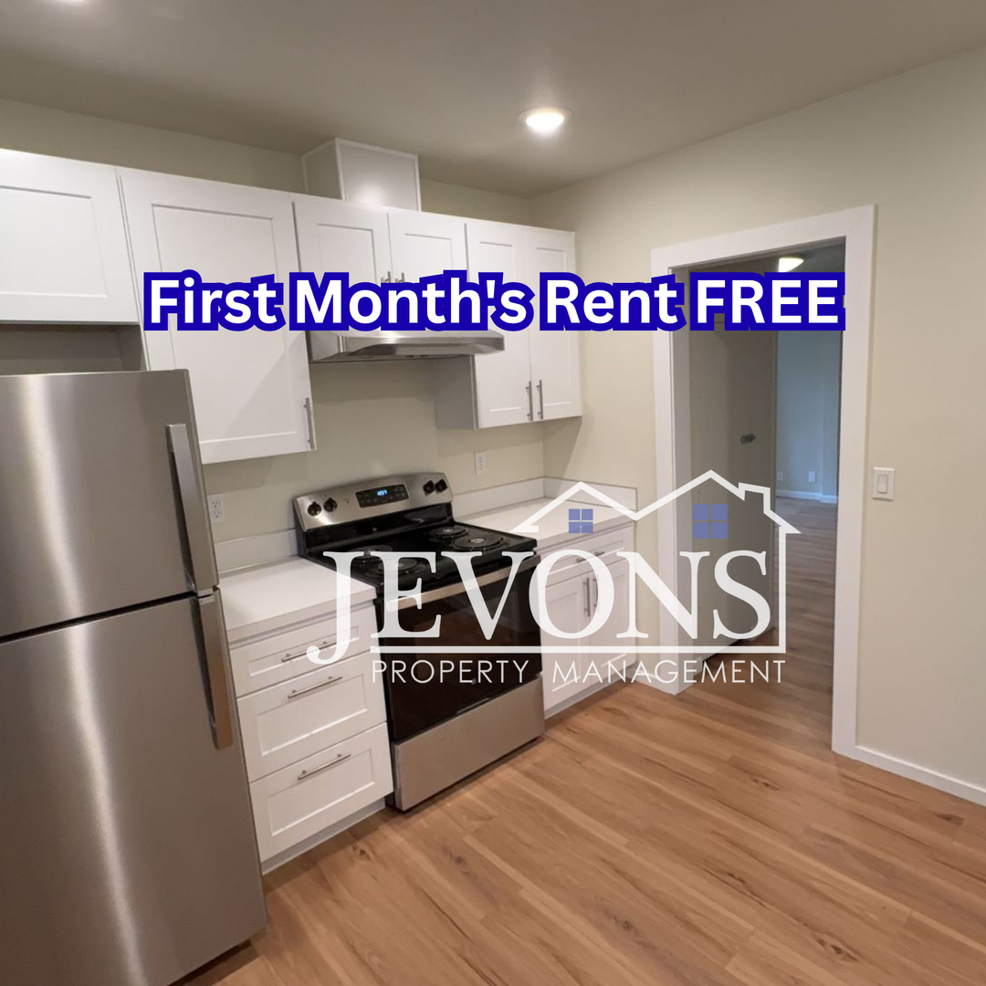 Tacoma Apartment: 723 S Sprague Ave