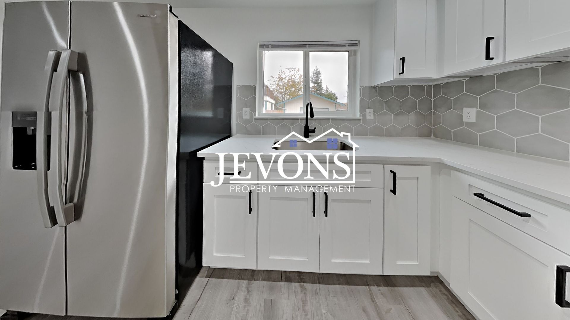 6114 N 49th St 2 of 12