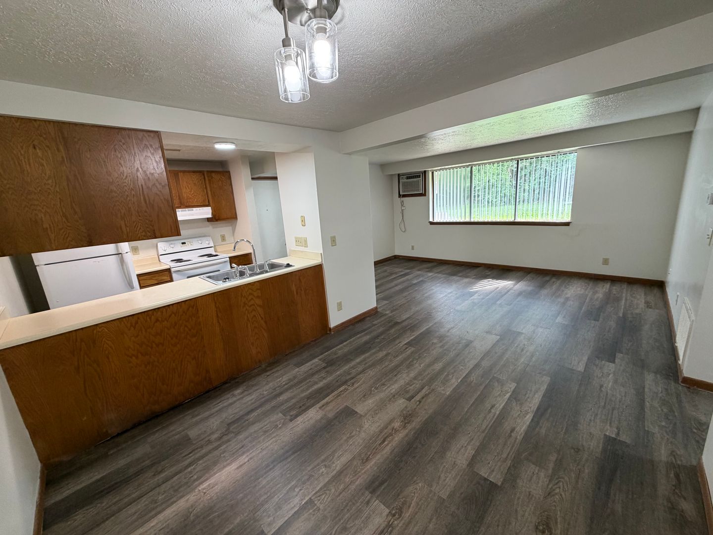 Niles Apartment: 2207 Spansail Drive