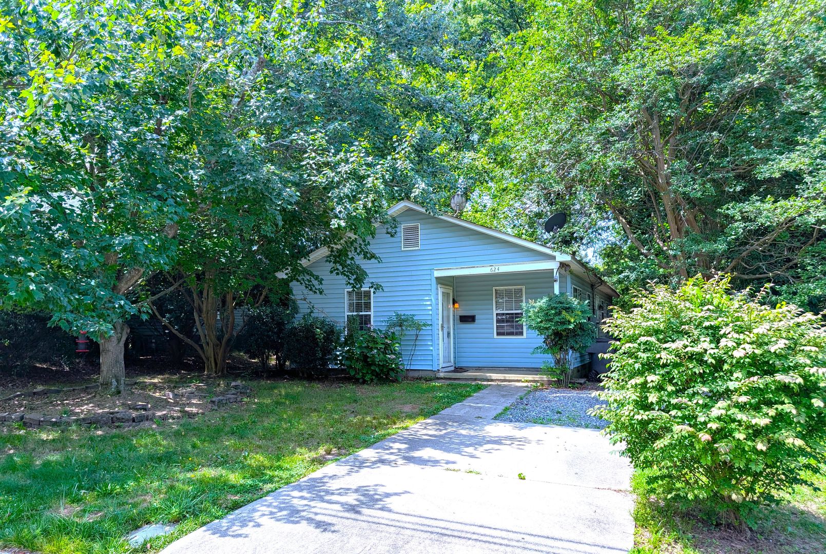 Charlotte House: 624 e 18th St