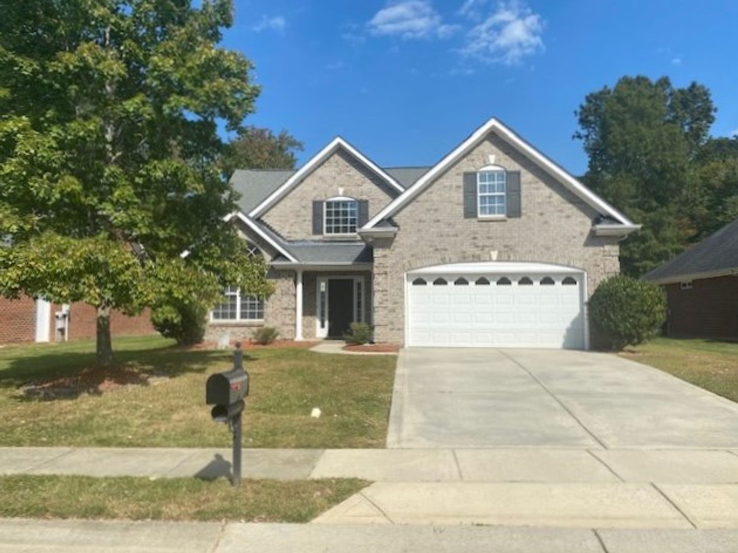 Monroe House: 5708 Sustar Dr