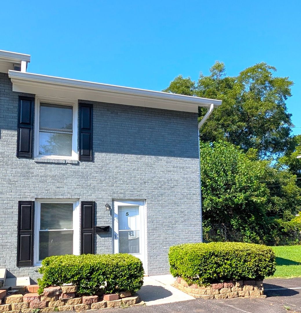 Charlotte House: 311 Skyland Ave unit 5