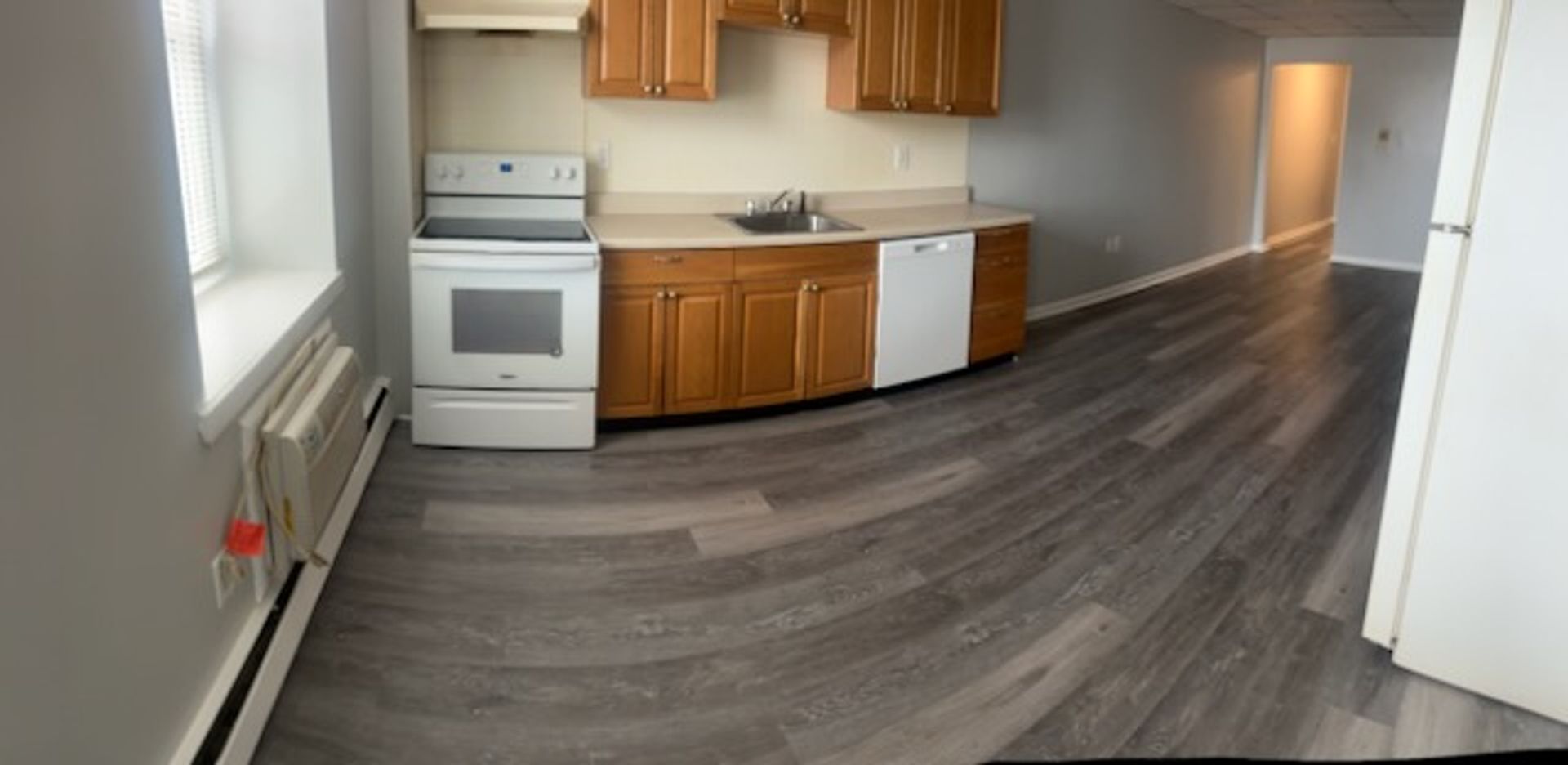Glenolden Apartment: 29 E Logan Ave