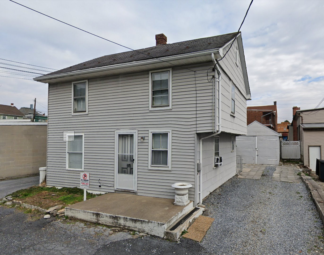 Lebanon House: 240 S Partridge Street