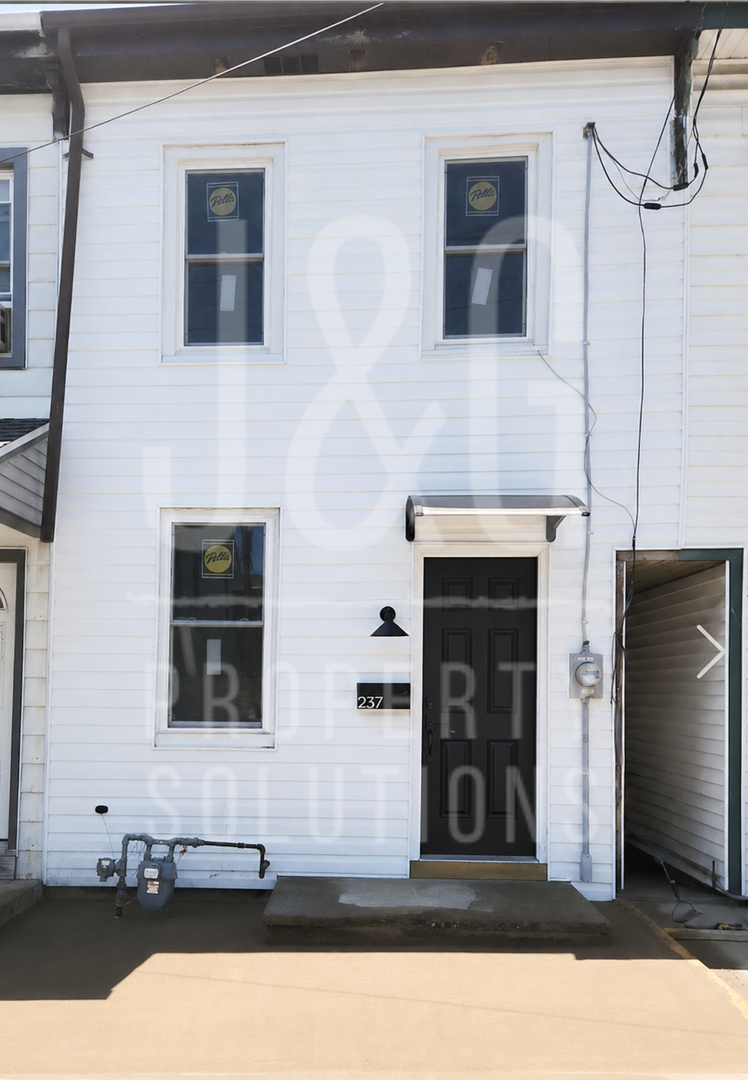 Lebanon House: 237 S. Partridge St.