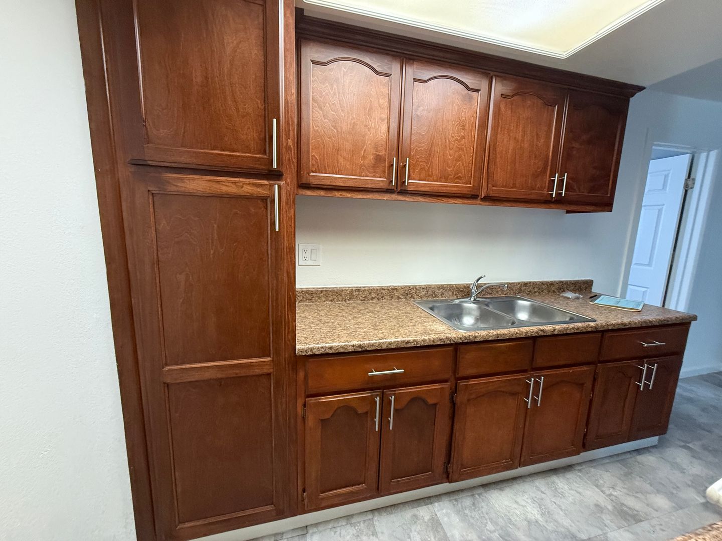 Santa Ana Apartment: 1401 North Ross Street