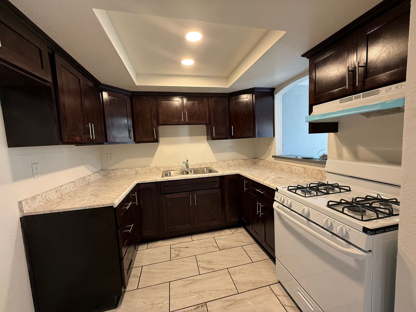 Santa Ana Apartment: 919 and 1001 South Lyon Street