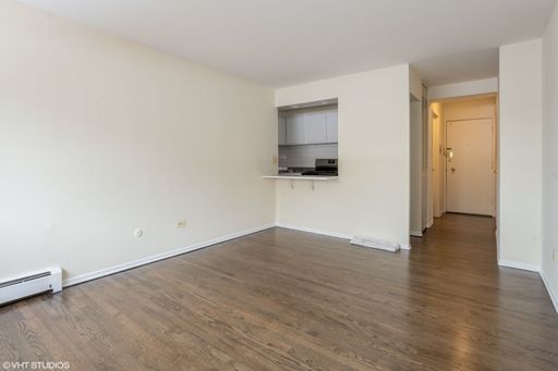 Spacious Lincoln Park Studio Apartment - RE-LET – photo 1