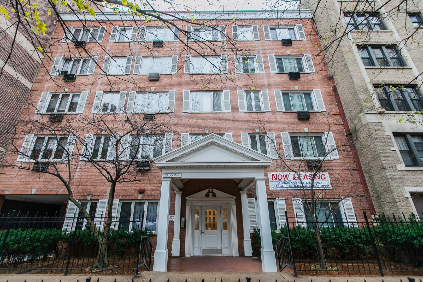 Chicago Apartment: 1355 N. Dearborn
