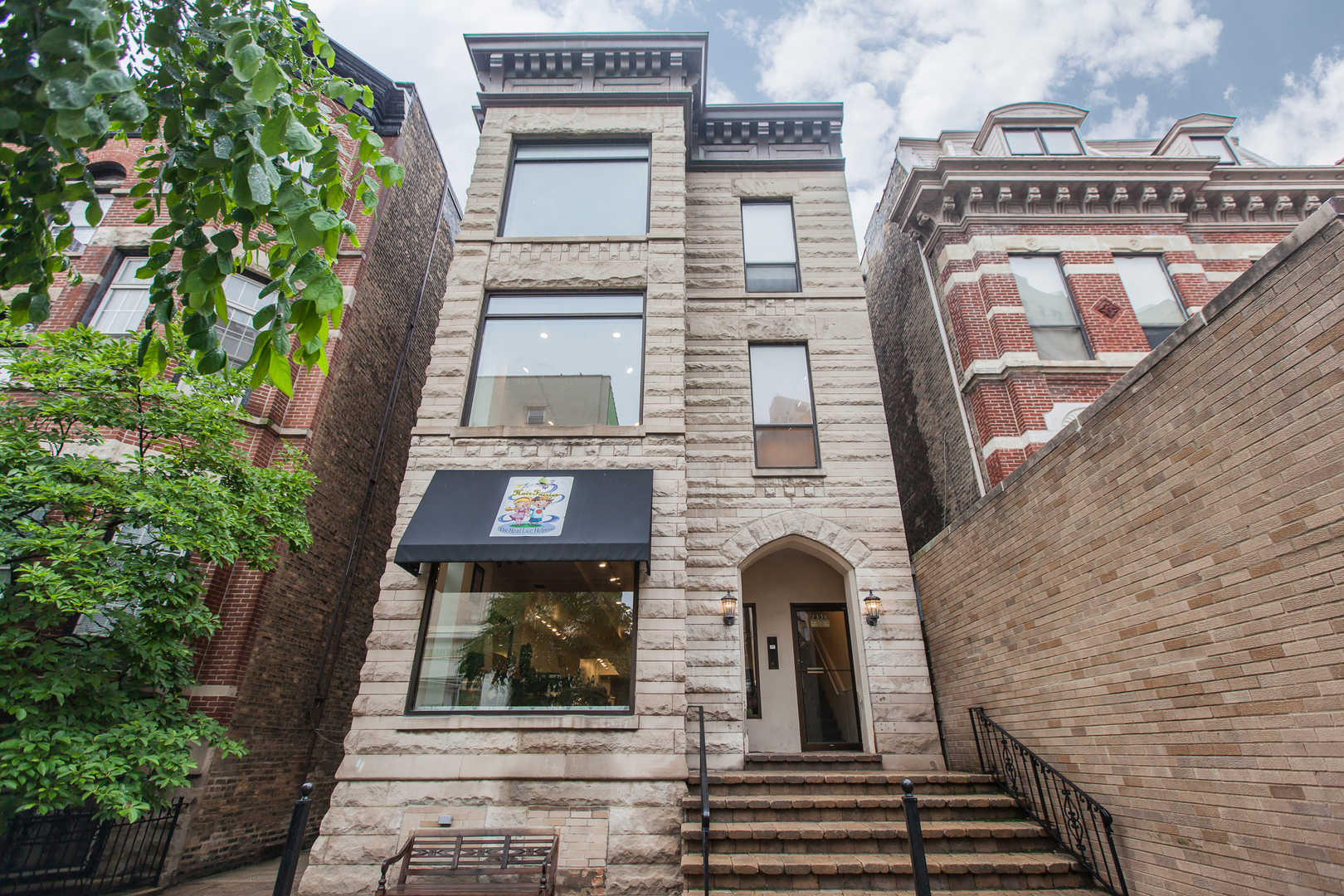 Chicago Apartment: 2336 N. Clark