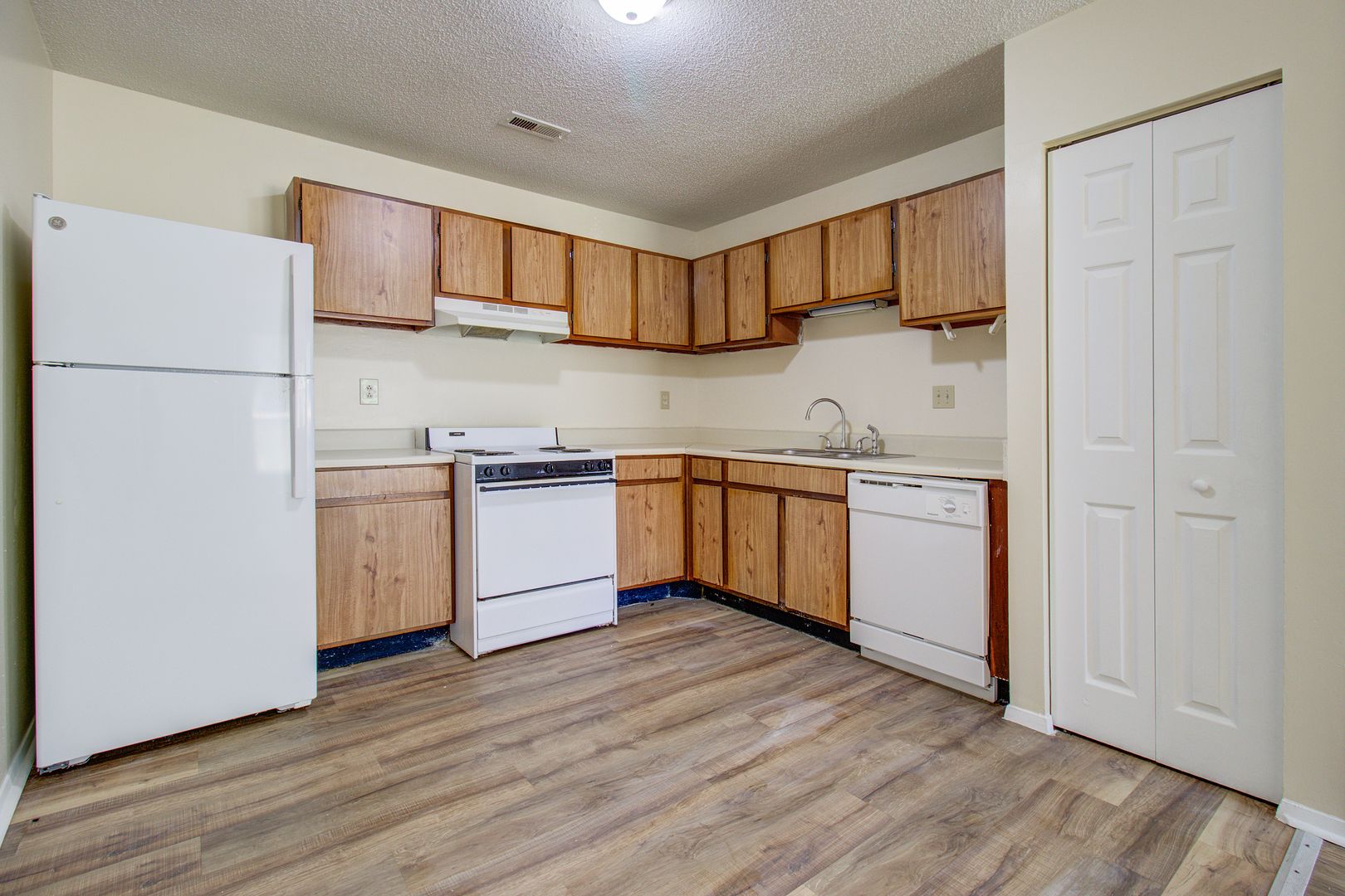 Winnsboro Apartment: 197 Lamplighter Dr.