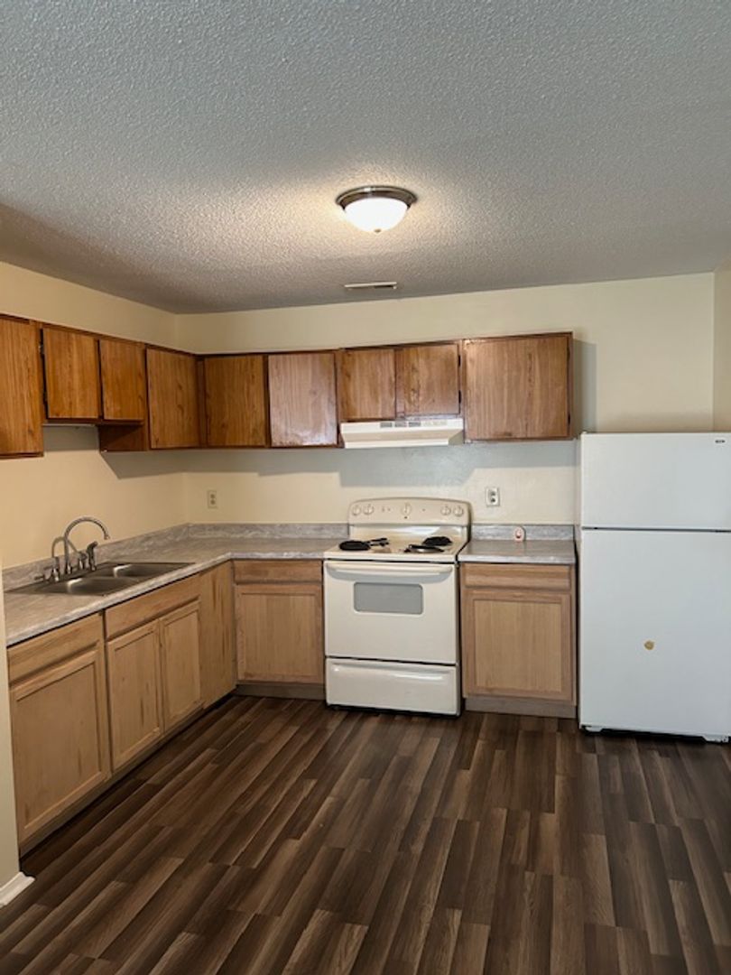 Winnsboro Apartment: 197 Lamplighter Dr.