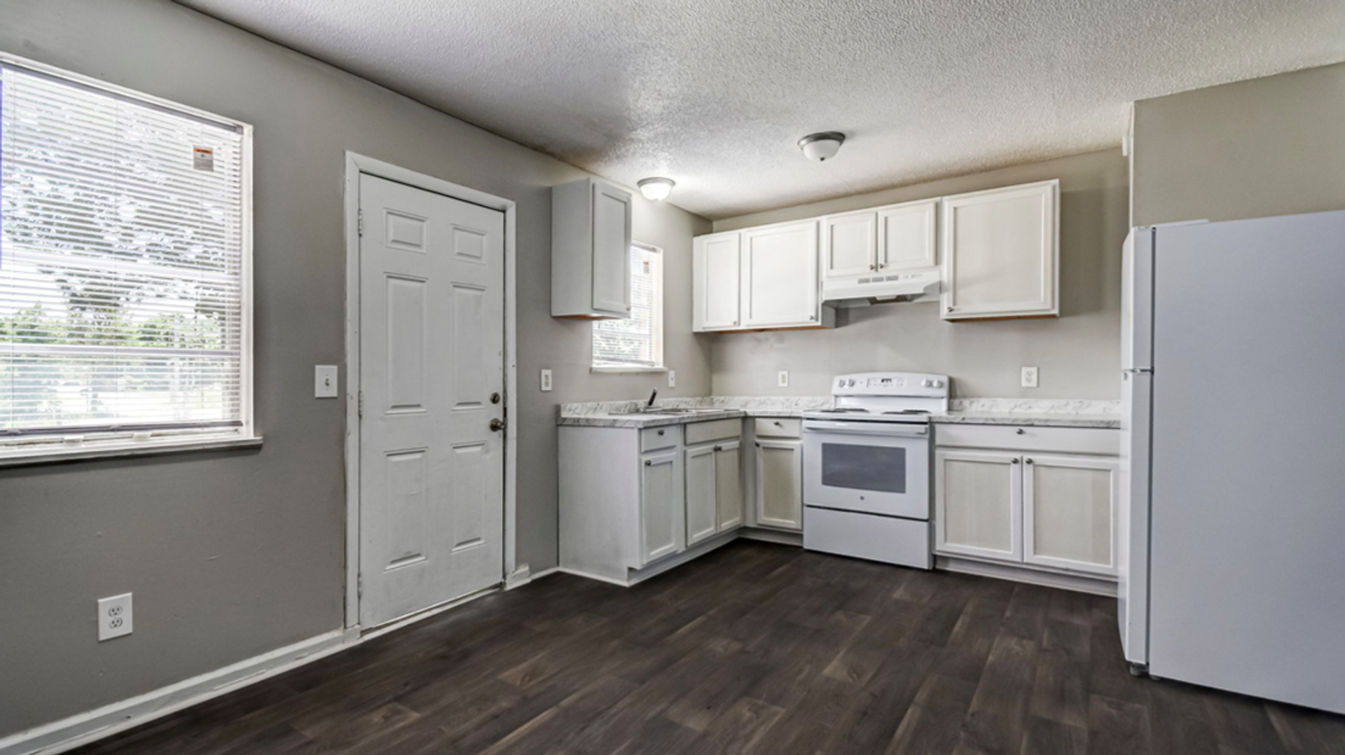 Columbia Apartment: 5779 Ames Road