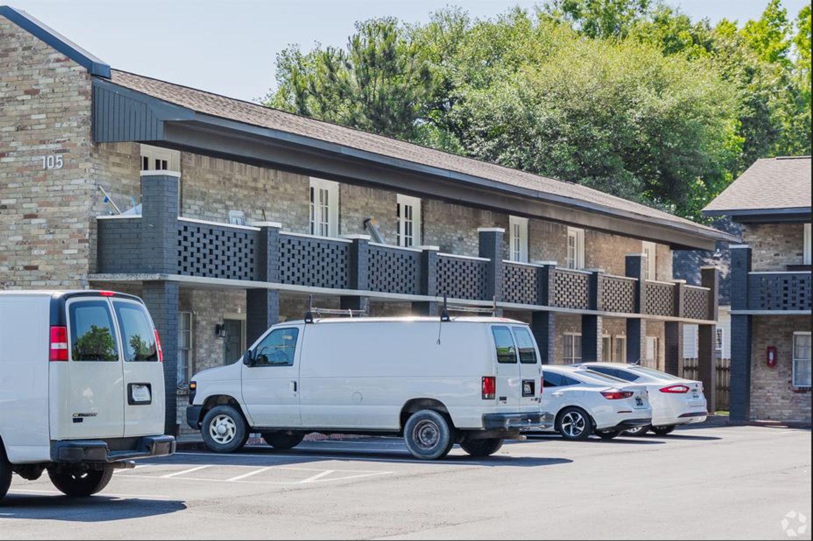 Goose Creek Apartment: 105 Farm Rd.