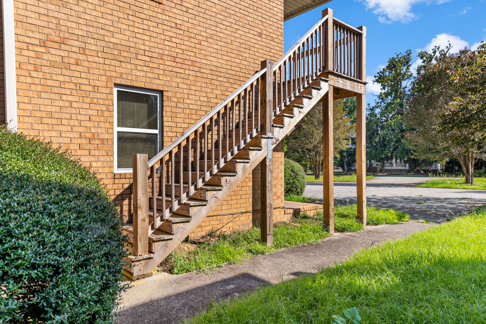 Aiken Apartment: 3037 Old Powderhouse Rd