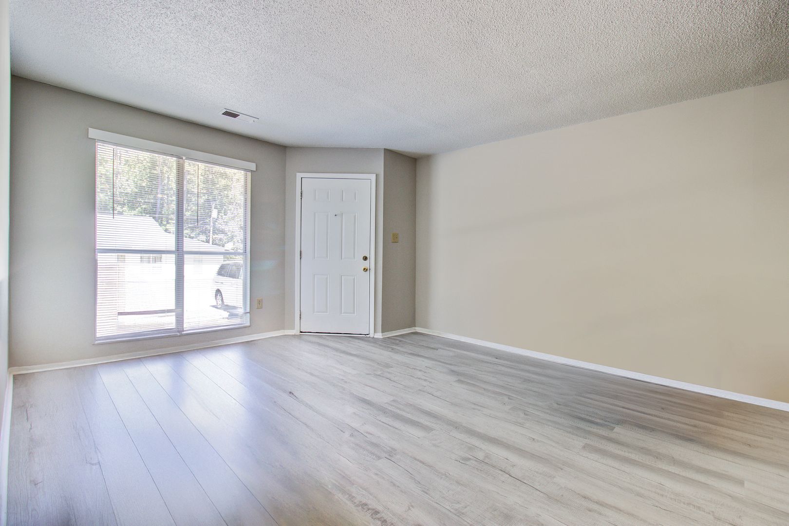 Winnsboro Apartment: 197 Lamplighter Dr.