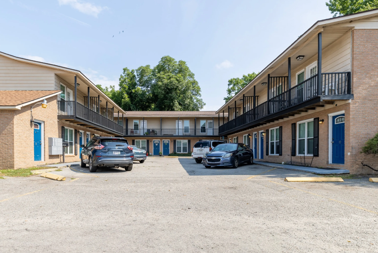 North Charleston Apartment: 1370 Remount Road