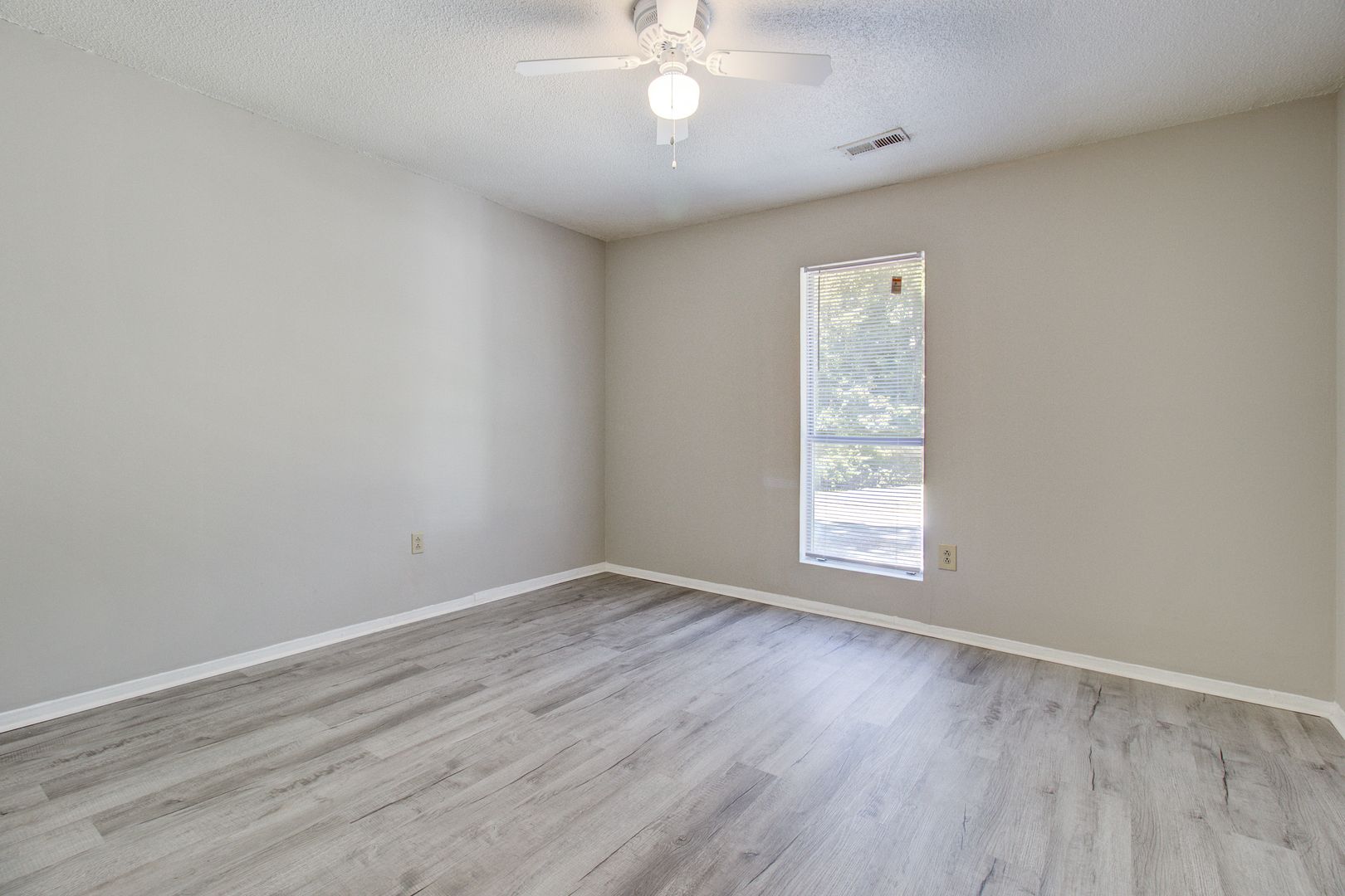 Winnsboro Apartment: 197 Lamplighter Dr.