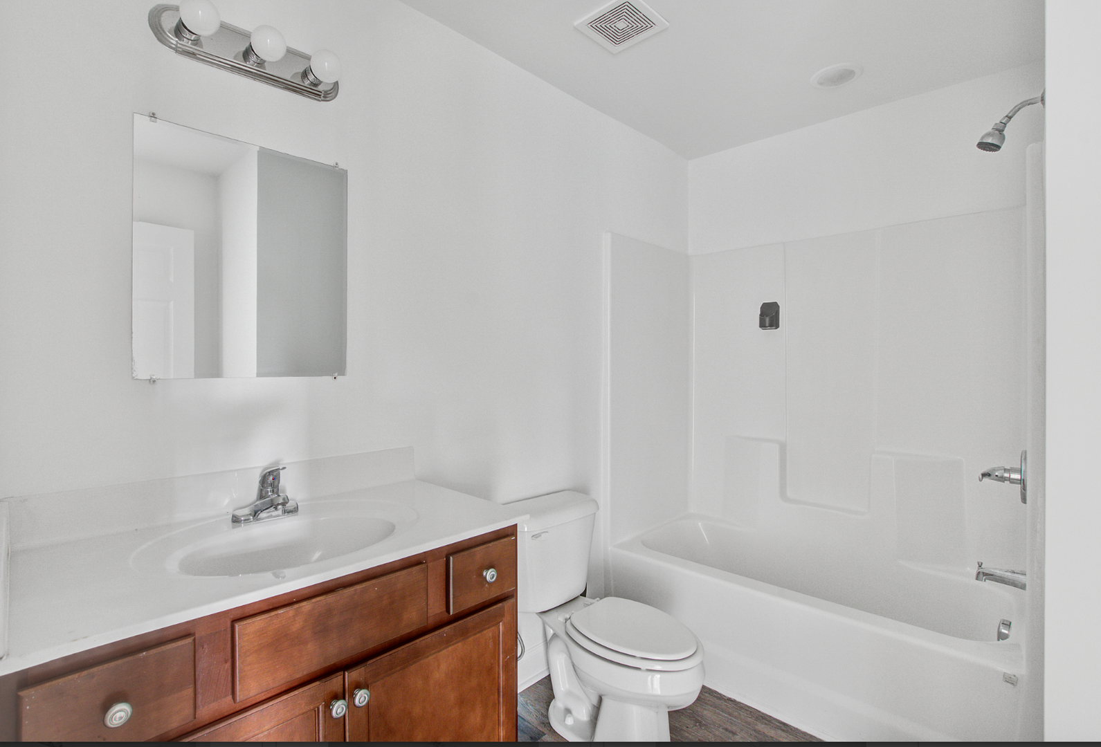 Hemingway Apartments 9 of 16
