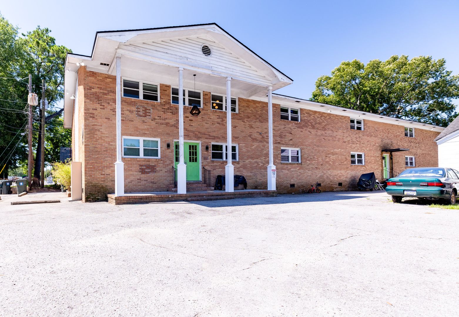 North Charleston Apartment: 3951 Saint John Ave