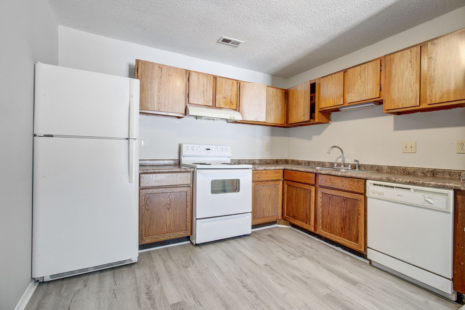 Winnsboro Apartment: 197 Lamplighter Dr.