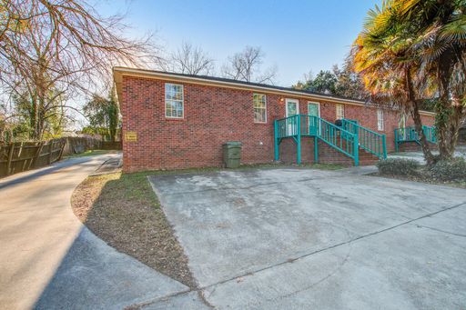 Your Search Ends on Waring Street - Now Pre-Leasing!