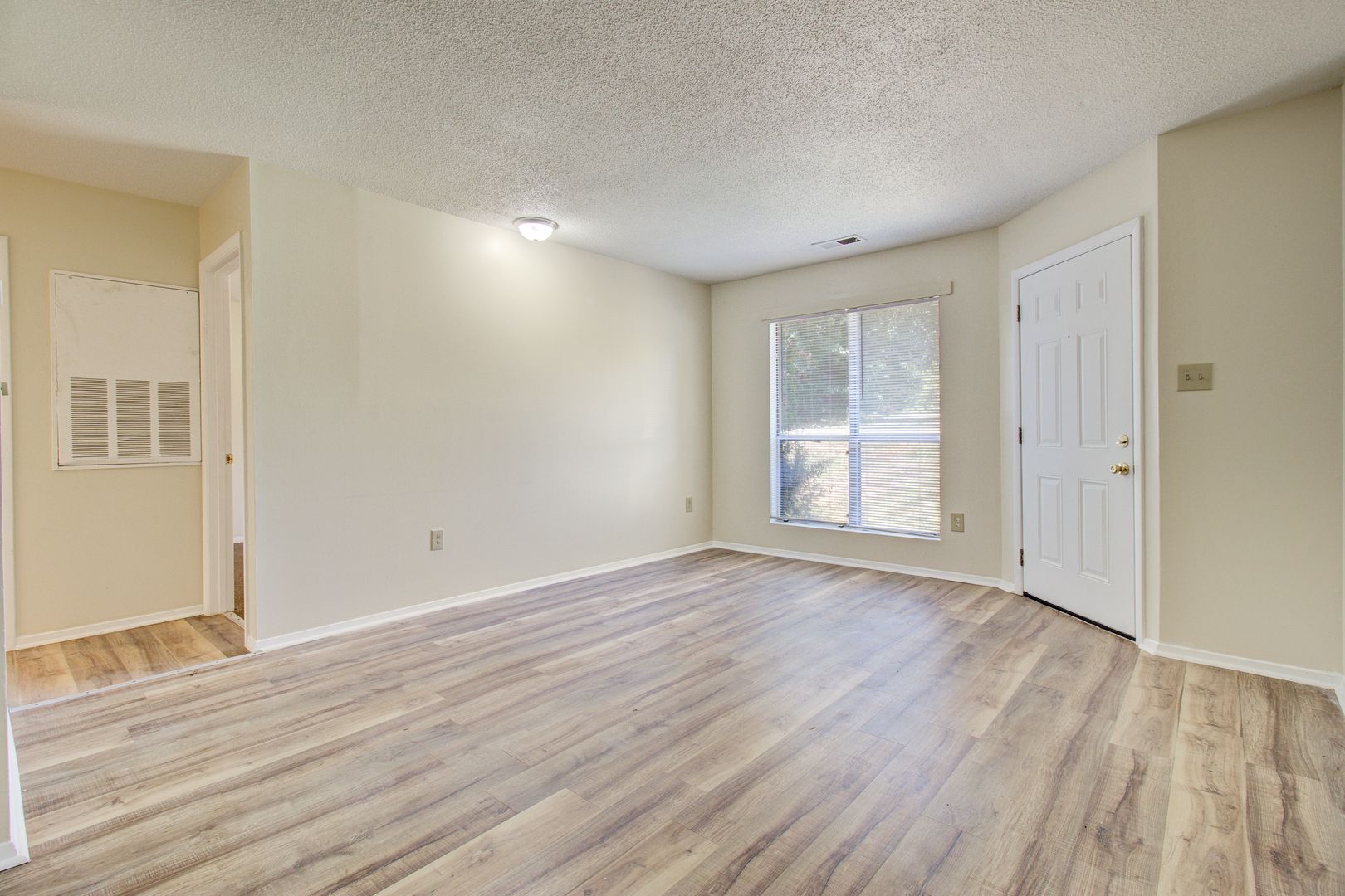 Winnsboro Apartment: 197 Lamplighter Dr.